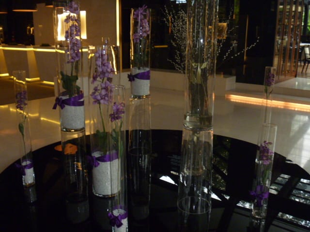 Um detalhe bonito da coletiva: as flores no lobby do hotel Tivoli